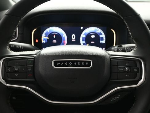 Used 2024 Jeep Wagoneer 2WD image 19