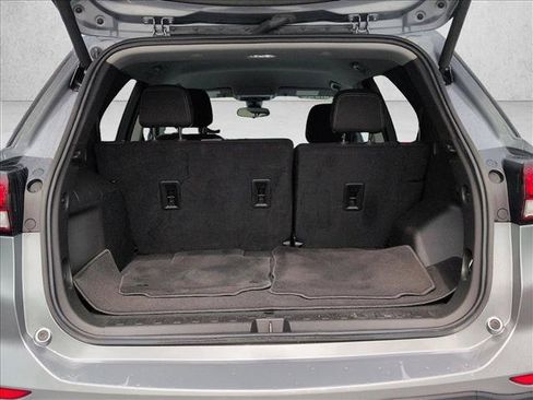 Used 2024 Chevrolet Equinox LT FWD image 6