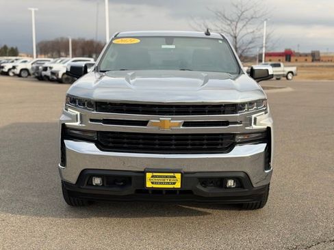 Used 2021 Chevrolet Silverado 1500 LT AWD/4WD image 2