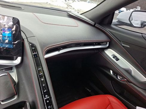 Used 2025 Chevrolet Corvette Stingray Coupe w/ Battery Protection Package image 17