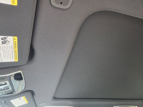 New 2026 Land Rover Range Rover SE image 25