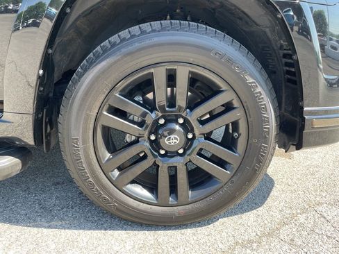 Used 2021 Toyota 4Runner Nightshade AWD/4WD image 17