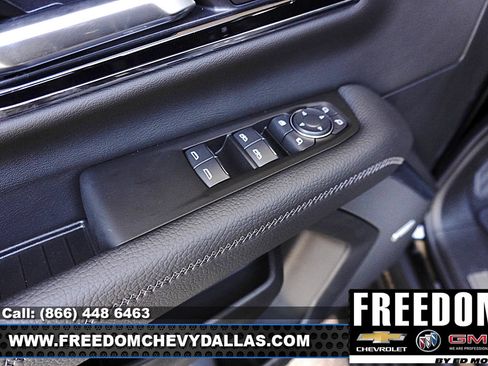 New 2026 GMC Yukon Denali w/ Sun & Power Step Package AWD/4WD image 40