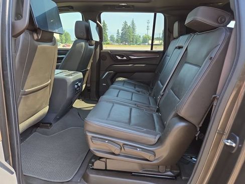 Used 2021 GMC Yukon XL Denali w/ Denali Ultimate Package AWD/4WD image 31