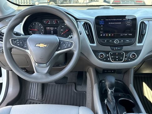 Used 2024 Chevrolet Malibu LT image 7