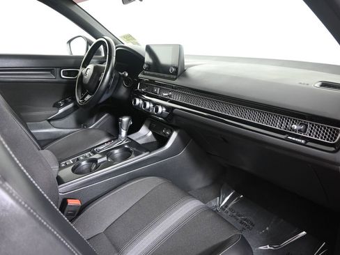 Used 2022 Honda Civic Sport Touring image 14