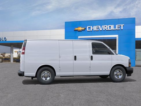 New 2026 Chevrolet Express 2500 w/ Driver Convenience Package RWD image 5