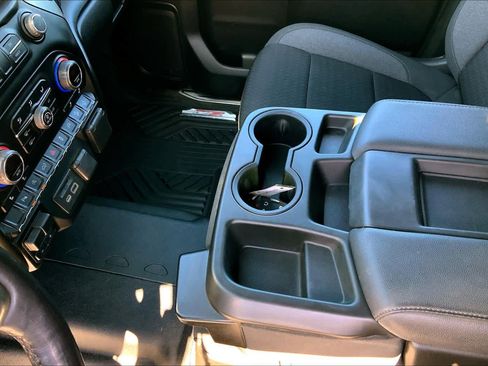 Used 2021 Chevrolet Silverado 1500 LT image 14