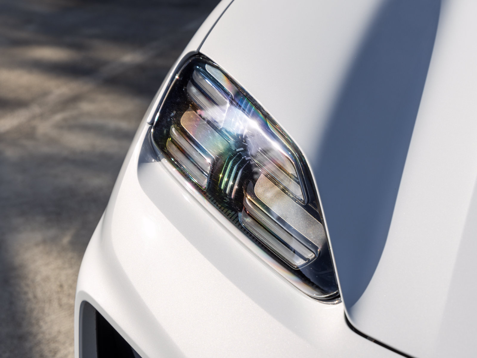 Certified 2025 Porsche Macan Electric RWD image 13