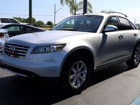 Used 2007 INFINITI FX35 2WD w/ Touring Pkg image 2