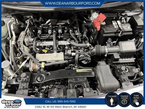 Used 2021 Nissan Versa SV FWD image 10
