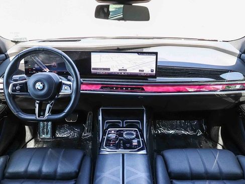 Used 2023 BMW 740i RWD image 14