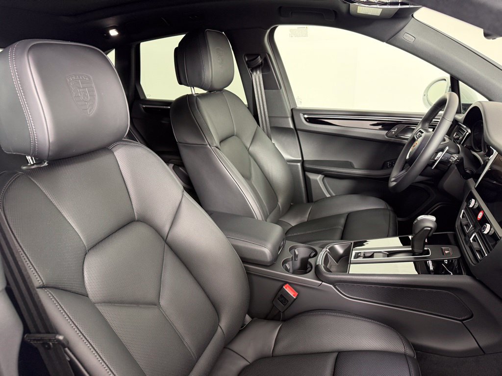 New 2026 Porsche Macan S AWD/4WD image 16