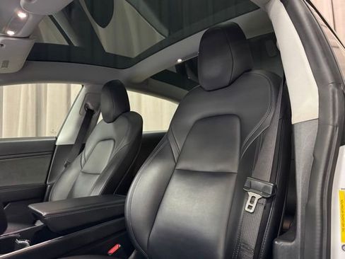 Used 2020 Tesla Model 3 Long Range image 25