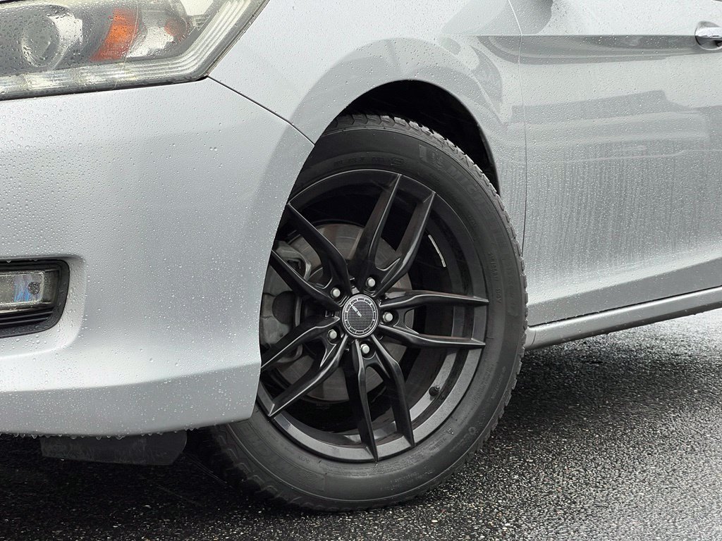 Used 2015 Honda Accord EX-L image 2
