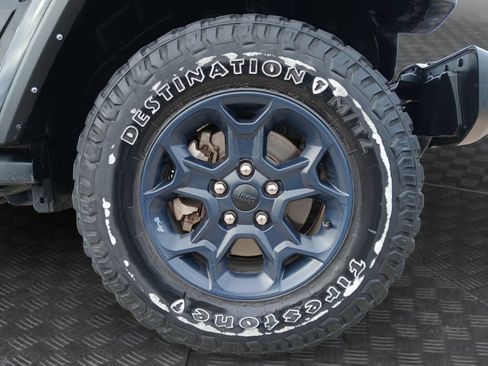 Used 2023 Jeep Gladiator Overland AWD/4WD image 23