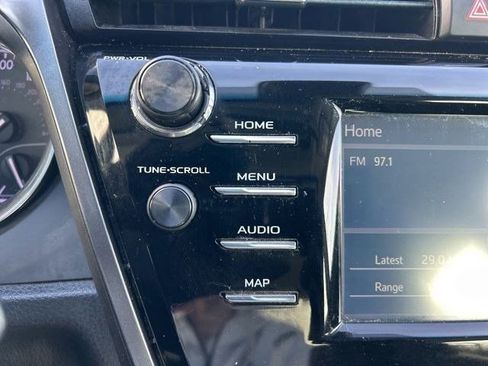 Used 2019 Toyota Camry L image 21