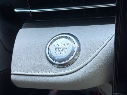 New 2026 Lincoln Nautilus Reserve AWD/4WD image 19