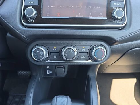 Used 2025 Nissan Versa S w/ Trunk Package FWD image 24