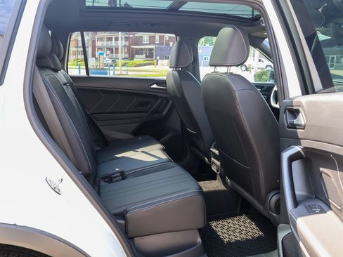 Used 2024 Volkswagen Tiguan SE R-Line AWD/4WD image 29