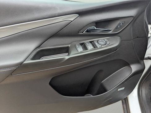Used 2023 Chevrolet Bolt LT w/ Infotainment Package image 19