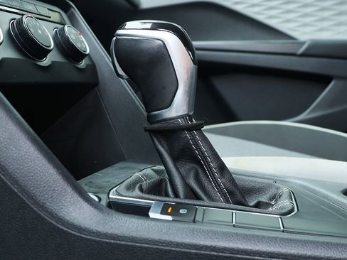 Used 2022 Volkswagen Taos S w/ IQ Drive S Package image 49