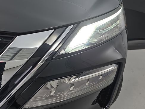 Certified 2023 Nissan Rogue SV w/ SV Premium B Package FWD image 30