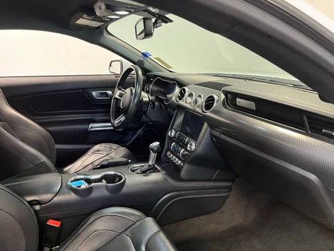 Used 2018 Ford Mustang GT Premium w/ GT Performance Package RWD image 10