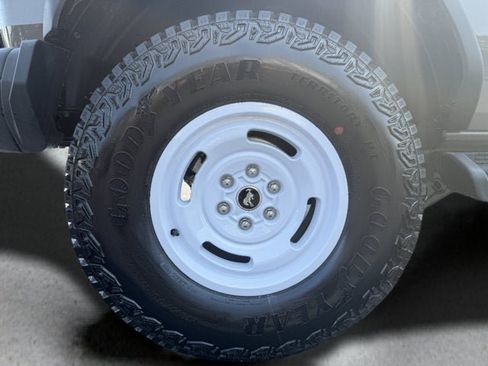 New 2026 Ford Bronco Heritage Edition AWD/4WD image 8