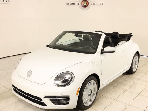 Used 2019 Volkswagen Beetle 2.0T SE FWD image 35