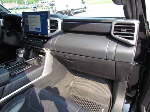 Used 2023 Toyota Sequoia Platinum AWD/4WD image 20