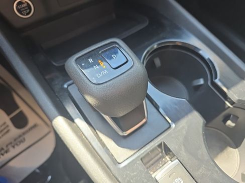 Used 2022 Nissan Rogue SV FWD image 26