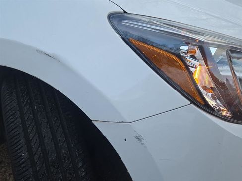 Used 2017 Toyota Yaris iA image 16