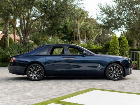 Used 2023 Rolls-Royce Ghost Black Badge w/ Black Badge Ghost Package AWD/4WD image 22