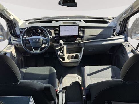 Used 2023 Ford Transit 350 XLT image 6