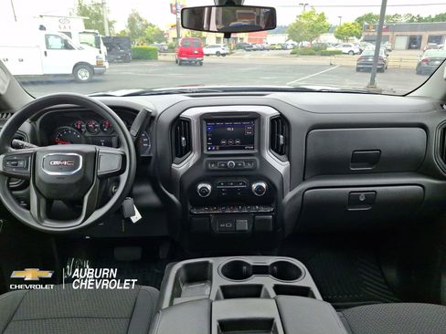 Certified 2022 GMC Sierra 1500 Pro w/ Convenience Package AWD/4WD image 9