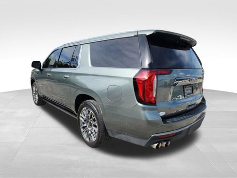 Used 2023 GMC Yukon XL Denali Ultimate AWD/4WD image 7