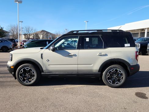 New 2025 Ford Bronco Sport Outer Banks w/ Outer Banks Tech Package+ image 2