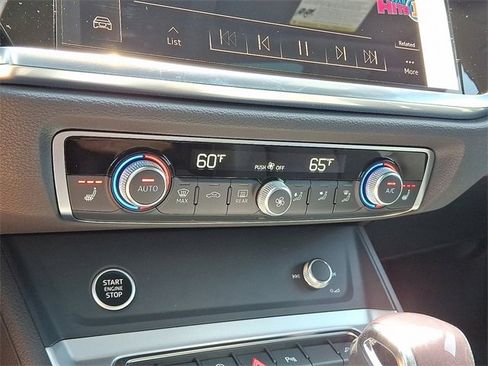 New 2025 Audi Q3 2.0T Premium image 12