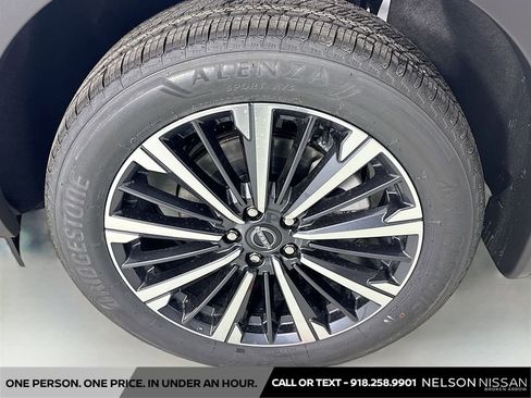 New 2026 Nissan Pathfinder Platinum image 33