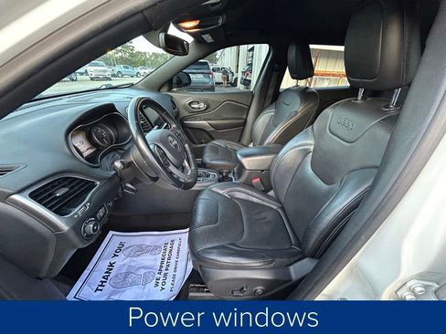 Used 2019 Jeep Cherokee High Altitude image 29