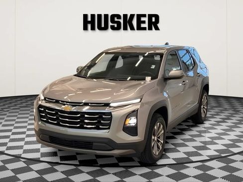 Certified 2025 Chevrolet Equinox LT AWD/4WD image 4