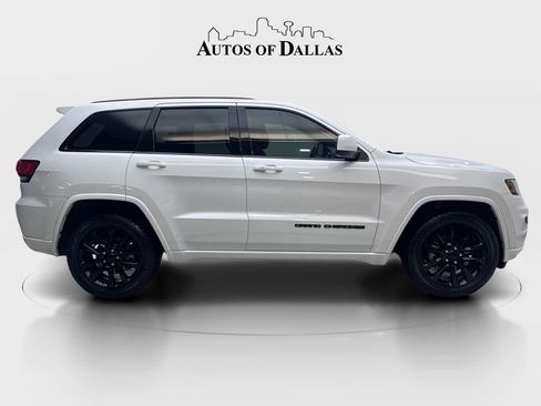 Used 2020 Jeep Grand Cherokee Altitude RWD image 10