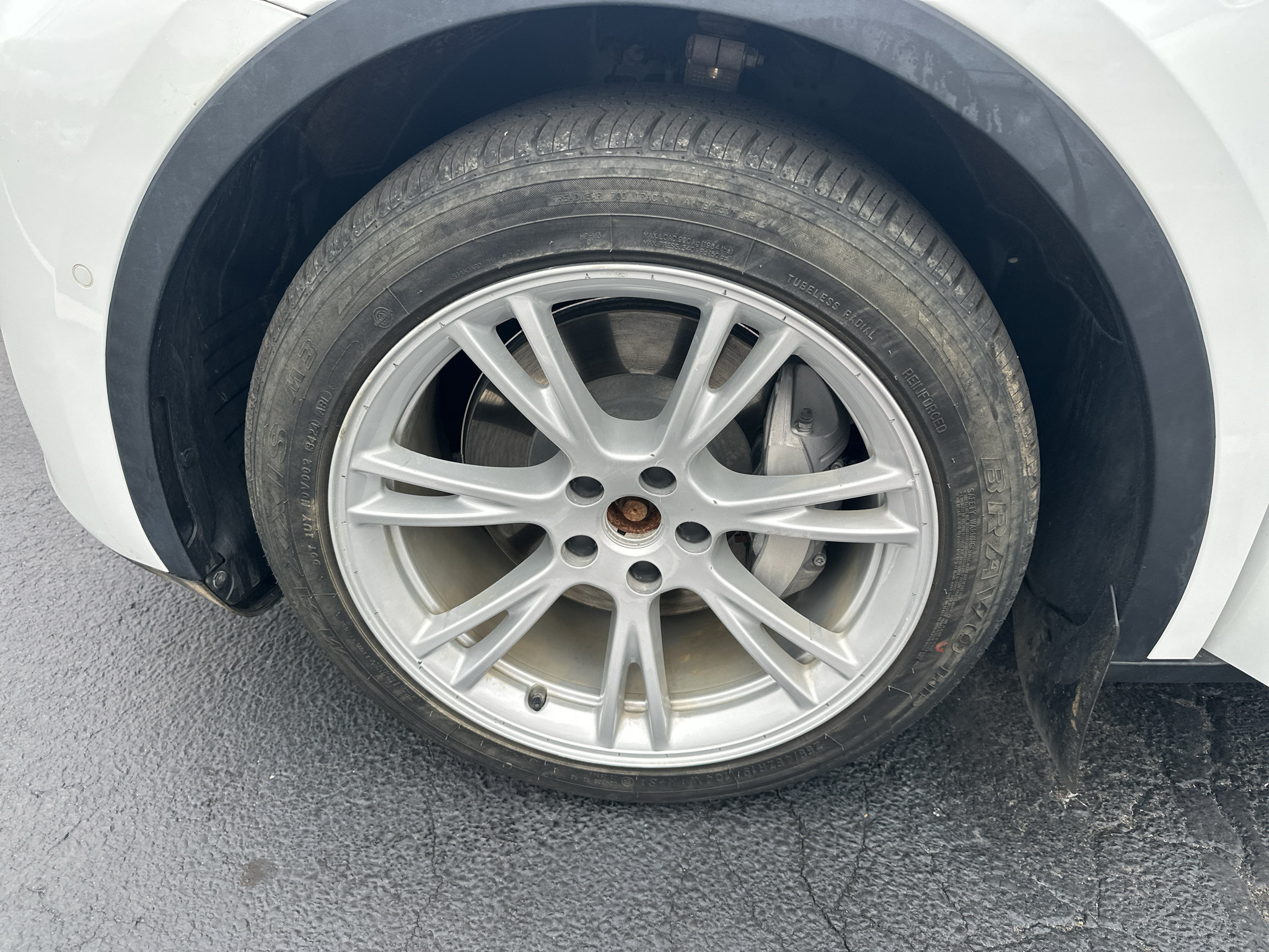 Used 2021 Tesla Model Y Long Range AWD/4WD image 23