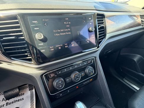 Used 2018 Volkswagen Atlas SEL Premium AWD/4WD image 18