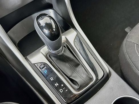 Used 2013 Hyundai Elantra GT FWD image 18