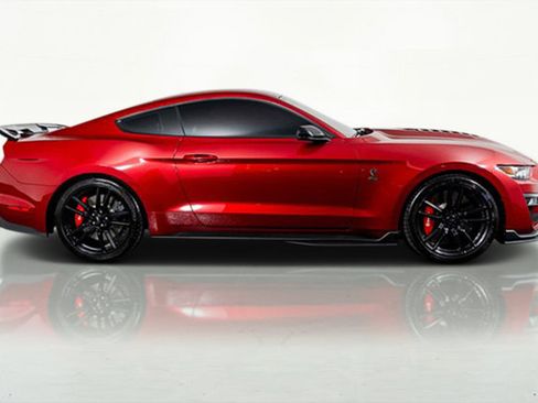 Used 2020 Ford Mustang Shelby GT500 w/ Technology Package image 5