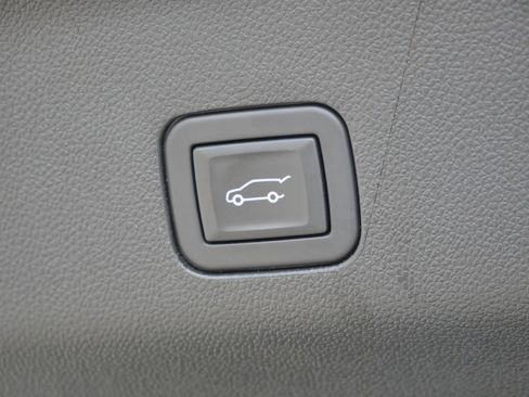 Used 2023 Chevrolet Tahoe LT image 25