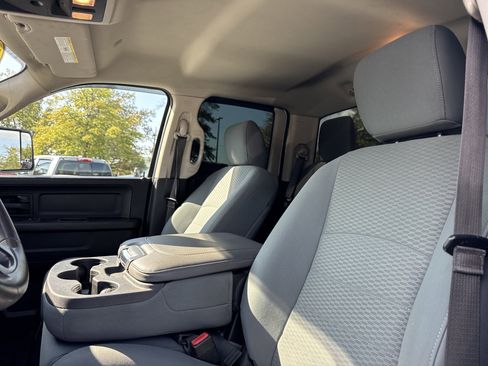 Used 2019 RAM 1500 Express image 27