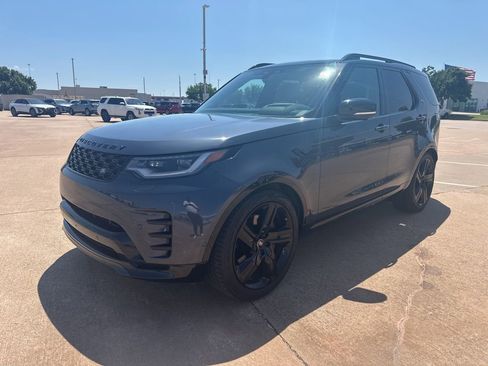 Used 2024 Land Rover Discovery Dynamic SE AWD/4WD image 1